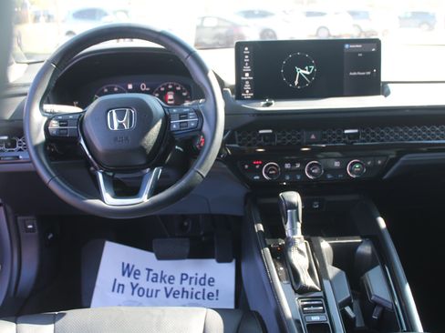 Used 2024 Honda Accord Touring image 19
