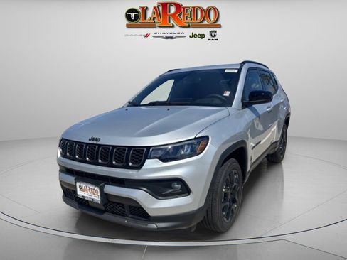 New 2026 Jeep Compass Latitude image 3