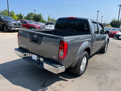 Used 2020 Nissan Frontier SV RWD image 6