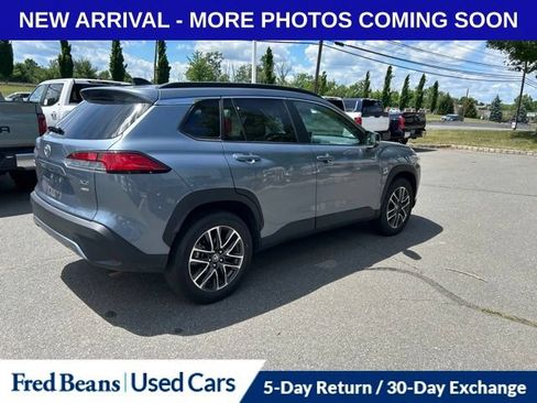 Used 2026 Toyota Corolla Cross XLE AWD/4WD image 4