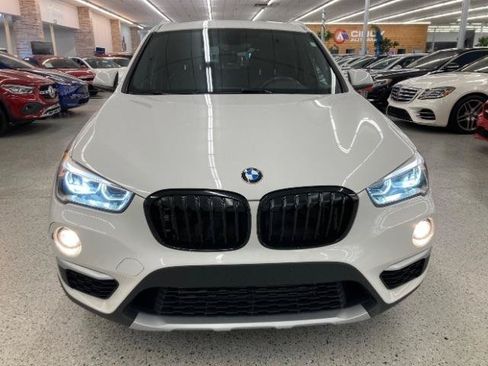 Used 2018 BMW X1 xDrive28i AWD/4WD image 2