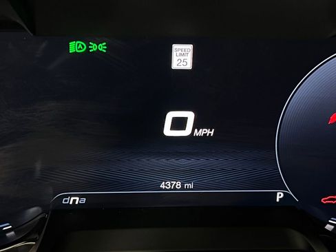 Used 2024 Alfa Romeo Stelvio Veloce image 16