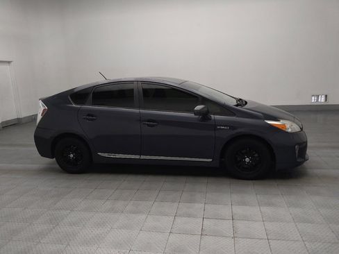 Used 2014 Toyota Prius Five image 11