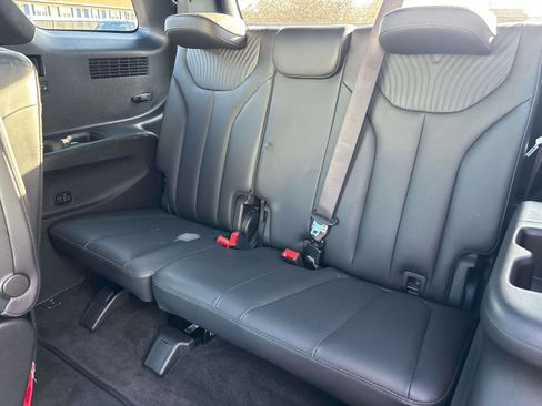 Used 2024 Hyundai Palisade Calligraphy image 10