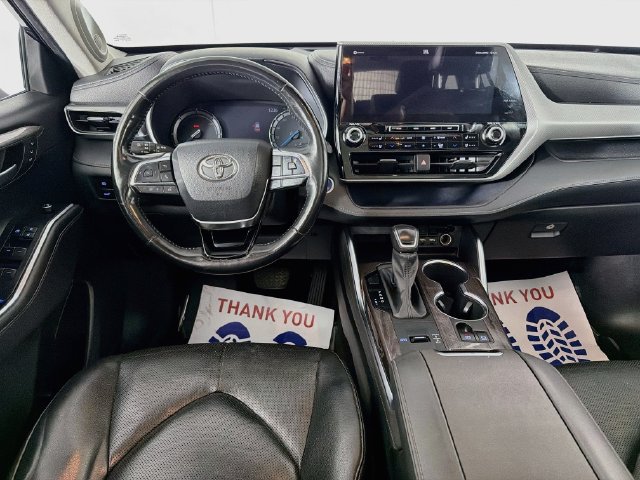Used 2021 Toyota Highlander Platinum AWD/4WD image 21
