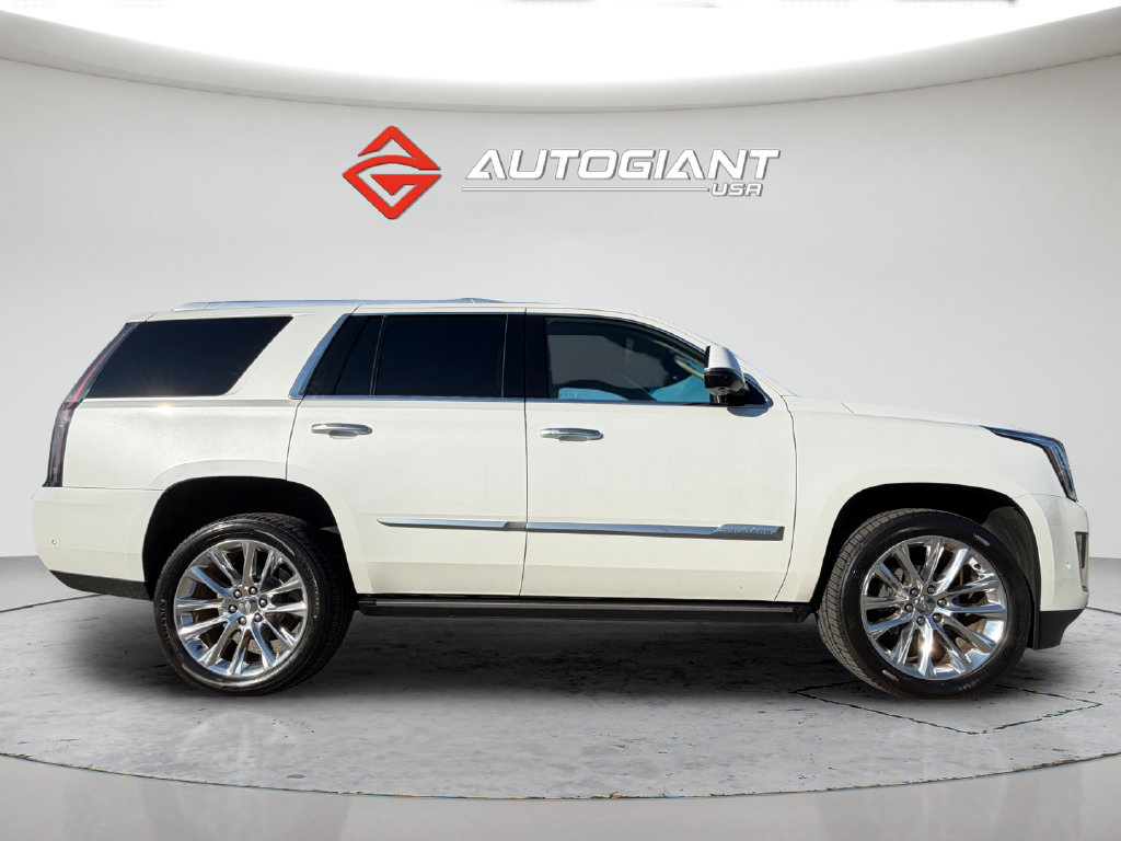 Used 2019 Cadillac Escalade Premium Luxury AWD/4WD image 11