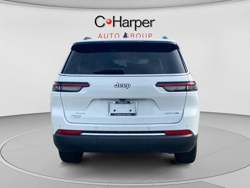 Used 2023 Jeep Grand Cherokee L Limited AWD/4WD image 4