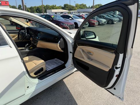 Used 2016 BMW 528i xDrive Sedan AWD/4WD image 9