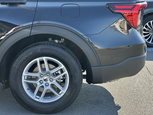 New 2026 Ford Explorer Active image 39