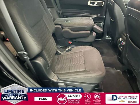 Used 2020 Ford Explorer XLT image 32