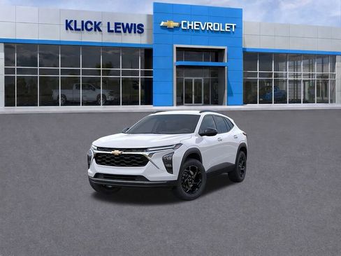 New 2026 Chevrolet Trax LT w/ Midnight Edition image 8