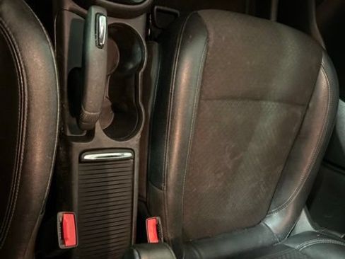 Used 2020 Buick Encore Preferred FWD image 27