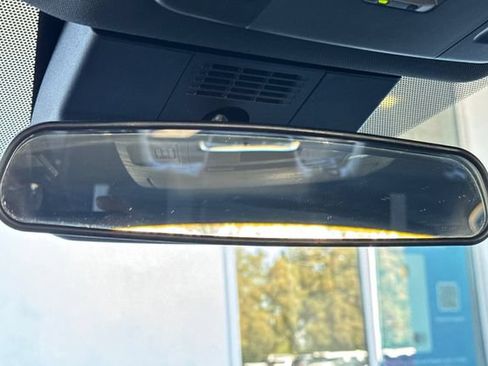 Used 2025 Toyota Camry SE FWD image 25