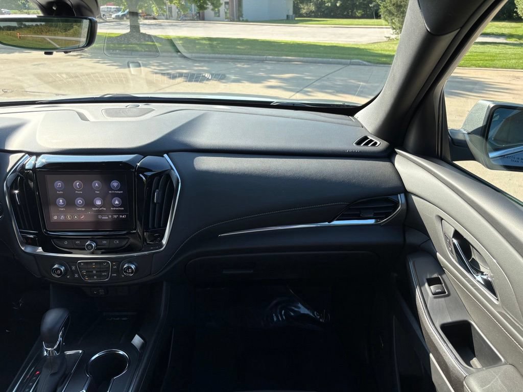 Used 2023 Chevrolet Traverse LT w/ LT Premium Package AWD/4WD image 42