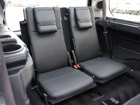 Used 2016 Land Rover LR4 HSE image 40