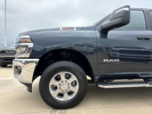 Used 2026 RAM 2500 Big Horn AWD/4WD image 5
