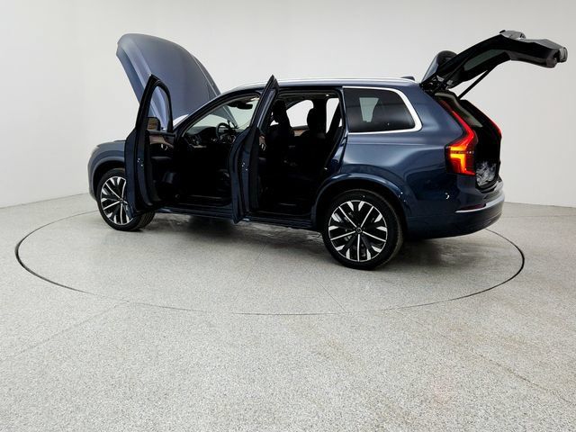 New 2026 Volvo XC90 B6 Plus w/ Protection Package AWD/4WD image 12