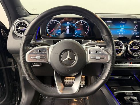 Used 2021 Mercedes-Benz GLB 250 image 26