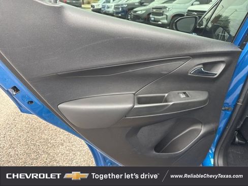 Used 2023 Chevrolet Bolt LT w/ Infotainment Package image 11