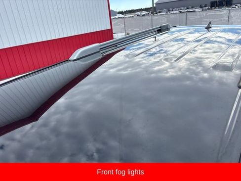 Used 2017 Toyota 4Runner SR5 image 10