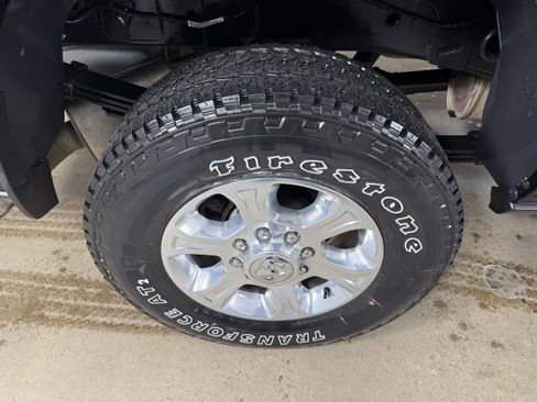 Used 2024 RAM 3500 Big Horn w/ Sport Appearance Package image 25