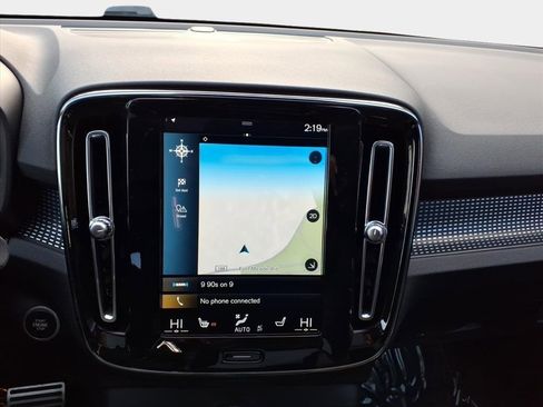 Used 2021 Volvo XC40 T5 R-Design w/ Climate Package image 20