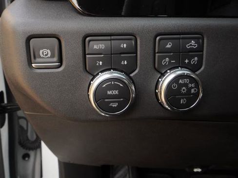 Used 2025 GMC Sierra 1500 SLT w/ SLT Premium Plus Package image 15