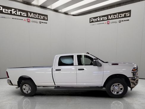 New 2026 RAM 2500 Tradesman AWD/4WD image 7