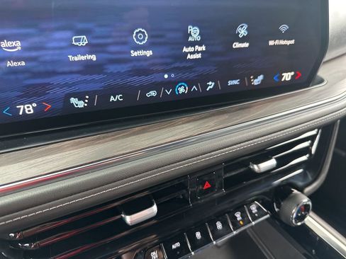 Used 2025 Chevrolet Tahoe LT w/ Comfort Package image 22