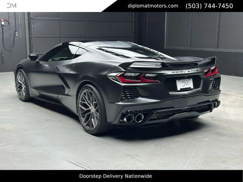 Used 2022 Chevrolet Corvette Stingray Coupe w/ Z51 Performance Package image 5