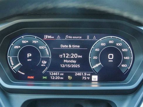 Used 2024 Audi Q4 e-tron Premium Plus image 24