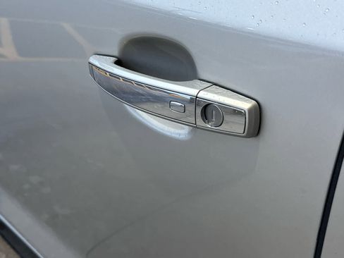 Used 2014 Buick LaCrosse Leather image 8