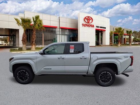New 2025 Toyota Tacoma TRD Sport image 8