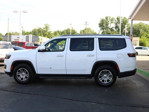Used 2022 Jeep Wagoneer Series I w/ Convenience Group I AWD/4WD image 8