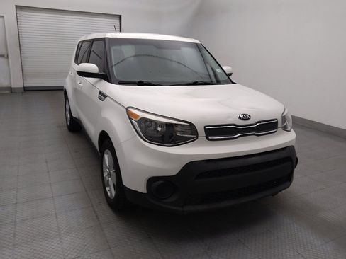 Used 2019 Kia Soul FWD image 14