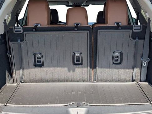 New 2026 Nissan Pathfinder Platinum FWD image 20