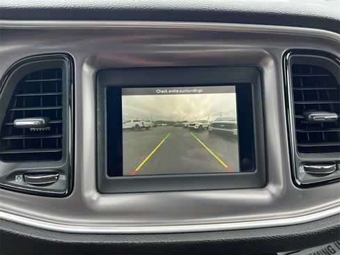 Used 2021 Dodge Challenger SXT image 17