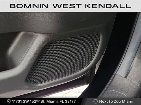 Used 2025 Honda Pilot Sport image 29