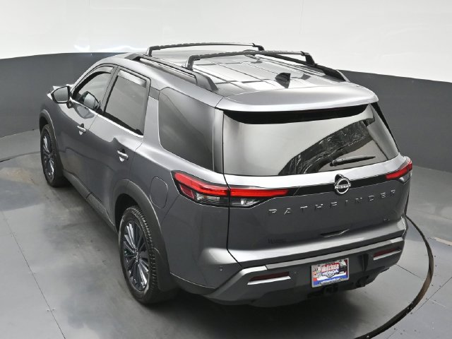 Used 2026 Nissan Pathfinder SL w/ SL Premium Package FWD image 30