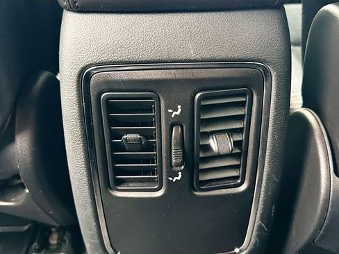 Used 2018 Jeep Grand Cherokee Laredo image 27