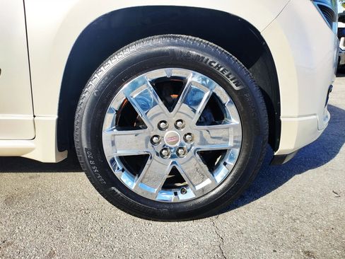 Used 2013 GMC Acadia Denali image 15