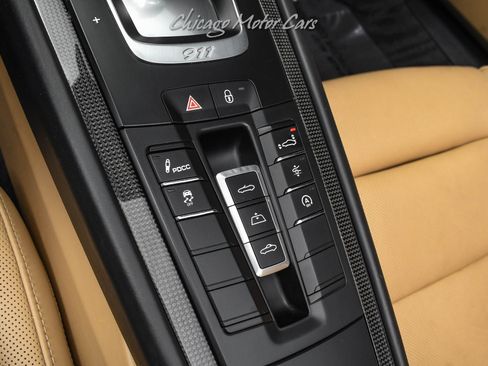 Used 2019 Porsche 911 Turbo S AWD/4WD image 19