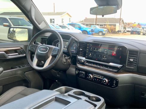 Used 2023 GMC Sierra 1500 Elevation w/ LPO, Elevation Black Package image 38