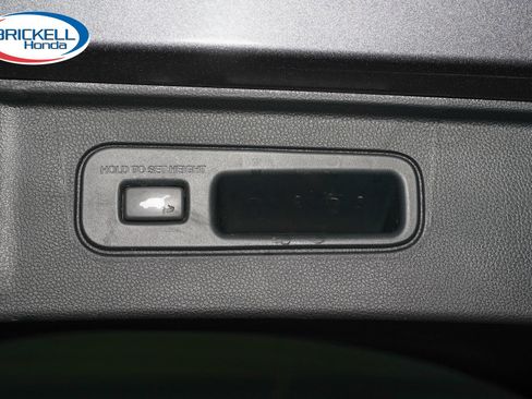 Certified 2023 Honda Pilot Touring image 12