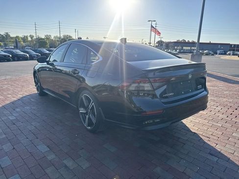 Used 2023 Honda Accord Sport image 7