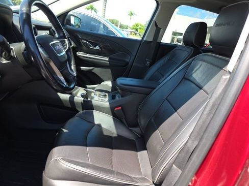 Used 2019 GMC Terrain Denali w/ Advanced Safety Package FWD image 6