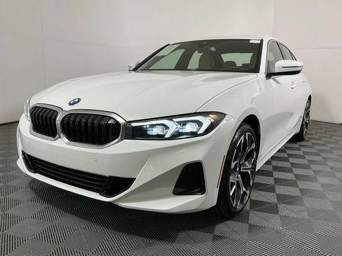 Certified 2025 BMW 330i xDrive Sedan w/ Convenience Package AWD/4WD image 2