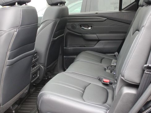 New 2026 Honda Pilot Touring image 20