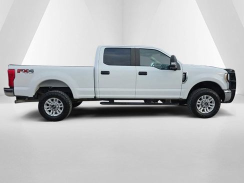 Used 2019 Ford F250 XL w/ STX Appearance Package image 3