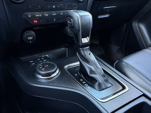 Certified 2022 Ford Ranger Lariat w/ Equipment Group 501A High image 19